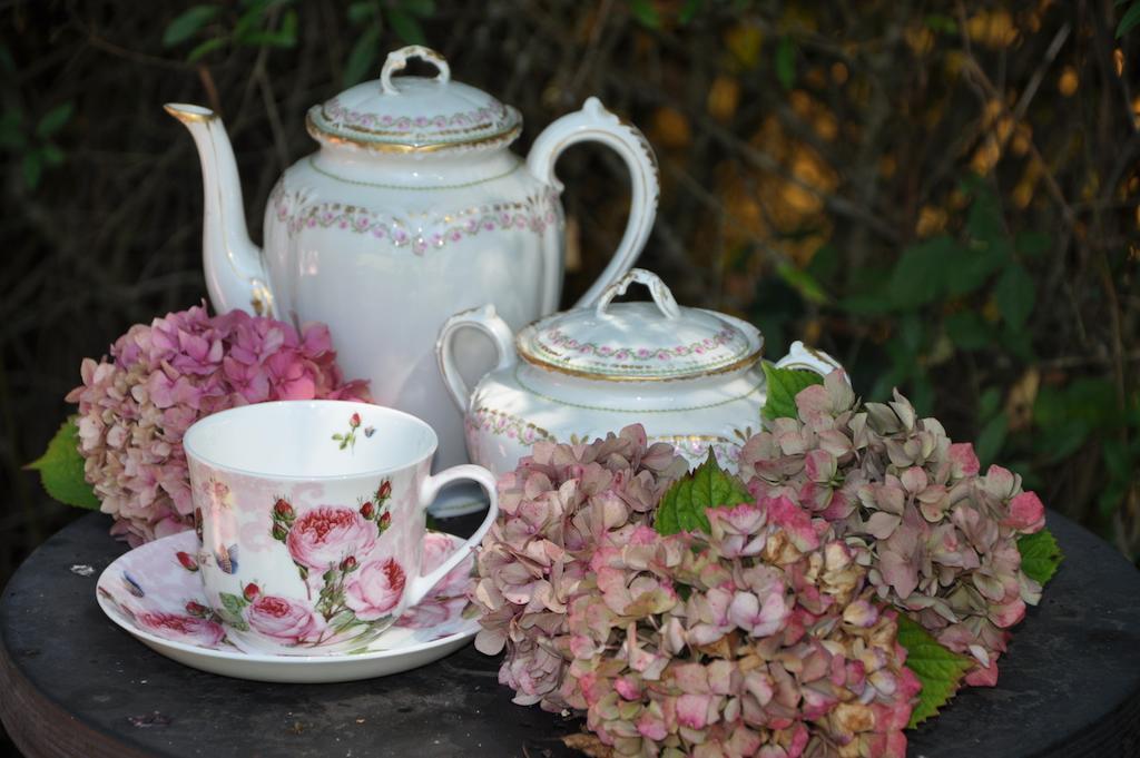 La Maison De Rose Bed & Breakfast Brossac Екстериор снимка