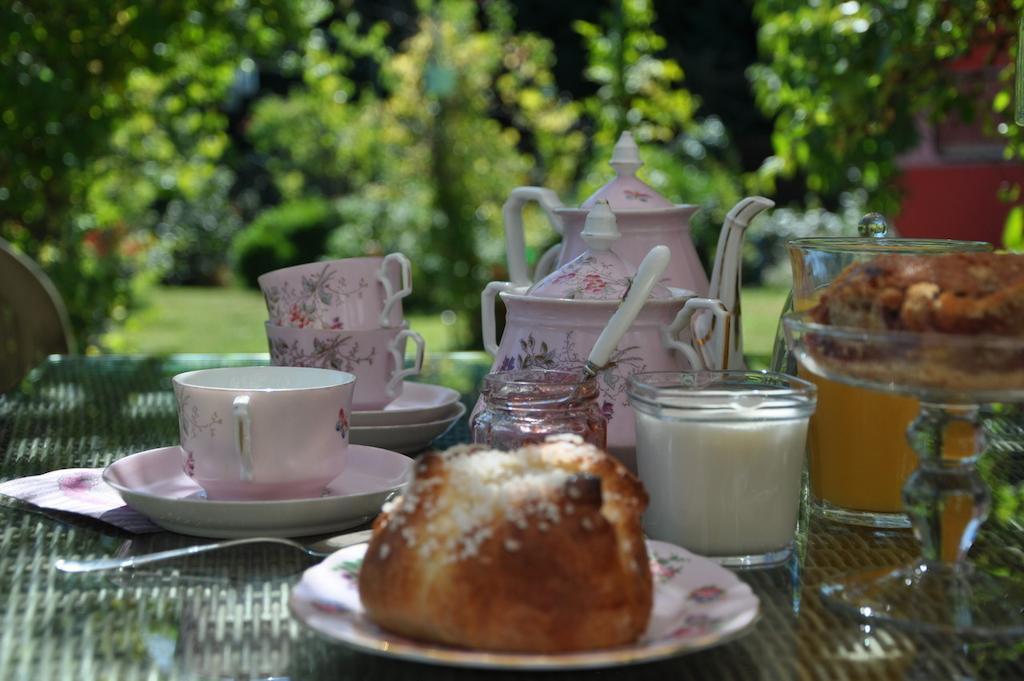 La Maison De Rose Bed & Breakfast Brossac Екстериор снимка