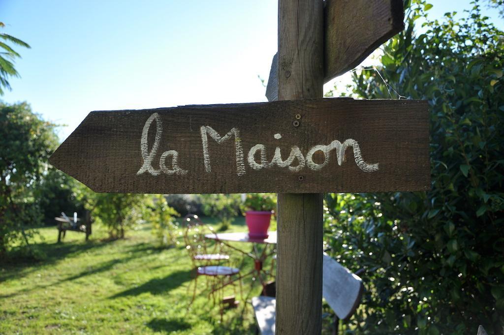 La Maison De Rose Bed & Breakfast Brossac Екстериор снимка