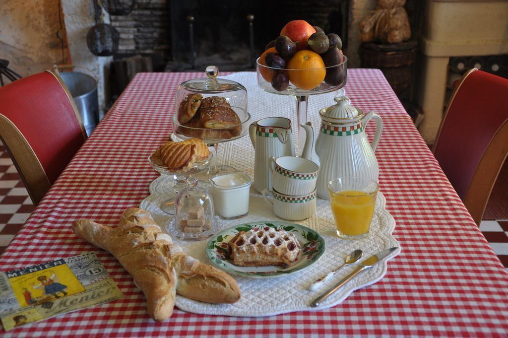 La Maison De Rose Bed & Breakfast Brossac Екстериор снимка