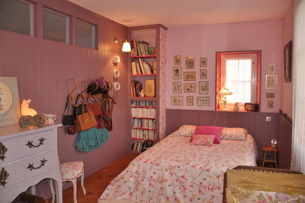 La Maison De Rose Bed & Breakfast Brossac Стая снимка
